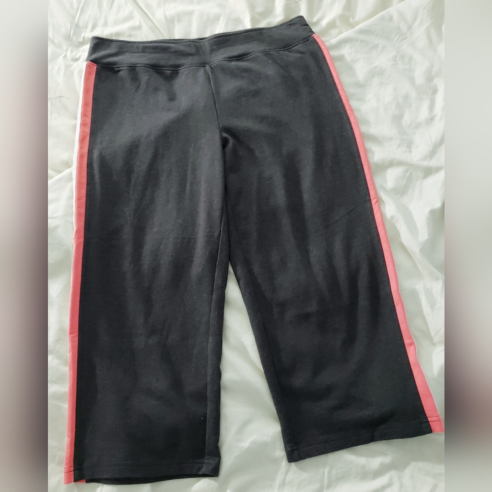 Silverwear Dark Gray with Coral and White Stipes Cropped Exercise Pants
